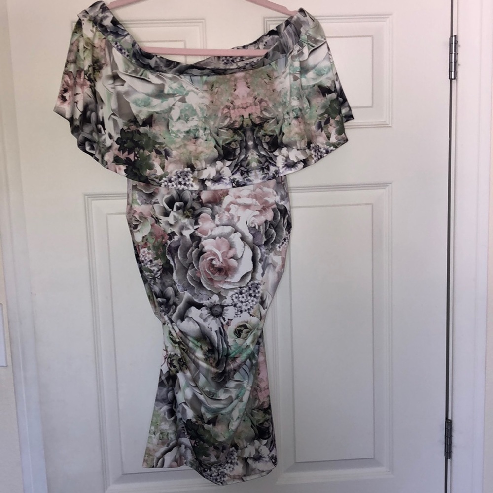 Off the shoulder body con floral dress